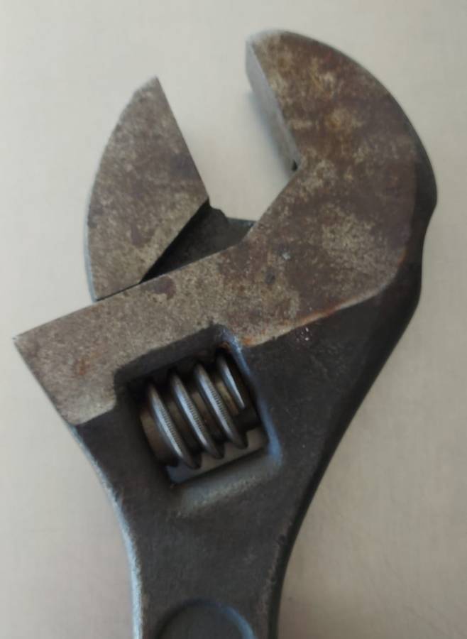 Crescent 18 inch Shiffter