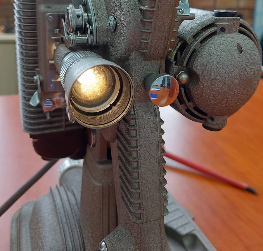 Vintage Revere 85 Projector