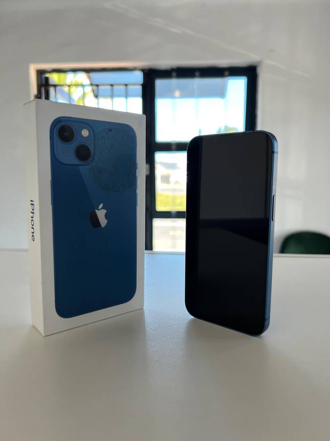 iPhone 13