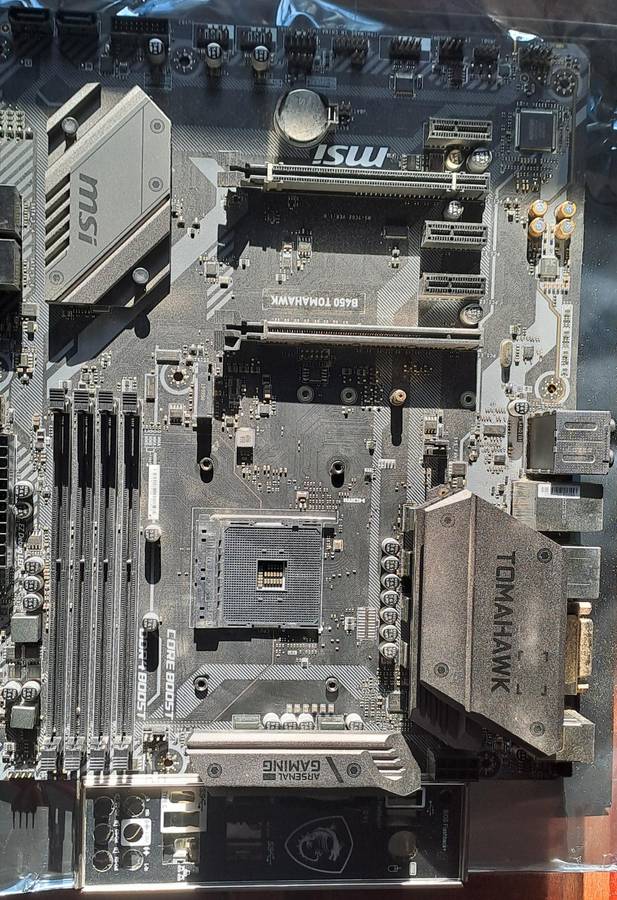 MSI B450 Tomahawk AM4