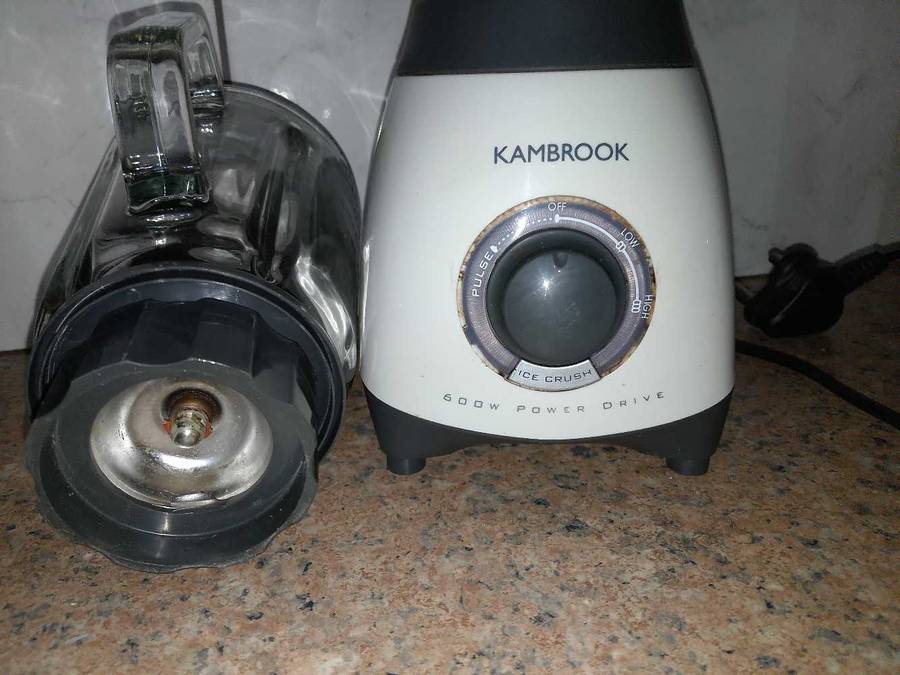KAMBROOK BLENDER WITH GLASS JUG FOR REPAIRS
