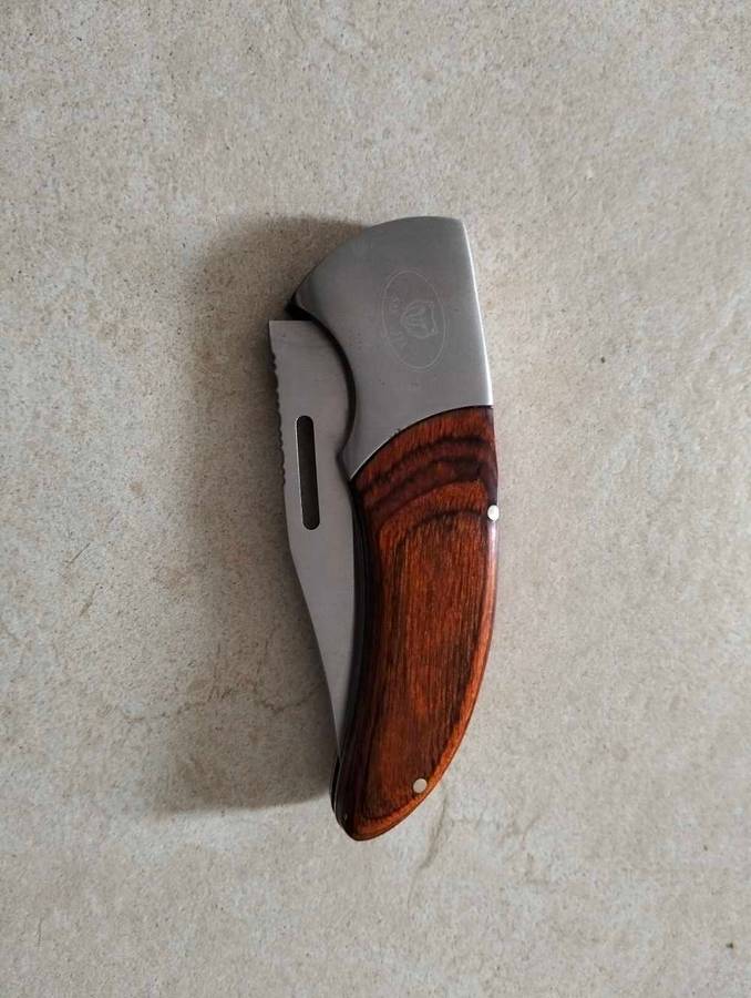 Pocket Knife - Foldable
