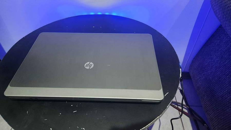 HP PROBOOK 4530s- (15.6") CORE i3-2350m, 4GB DDR3 RAM, 750GB HDD- NEW BATTERY