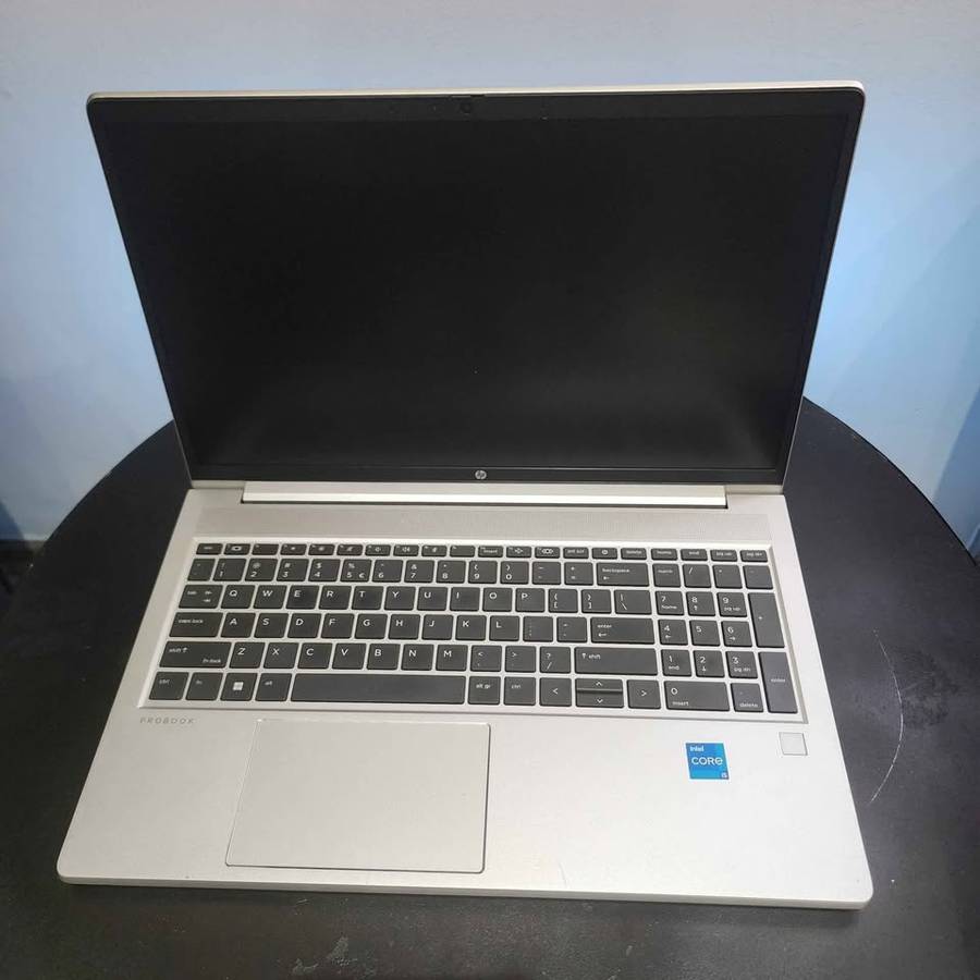 HP ProBook 450 g8 (15.6")  i5-11th gen, 16gb ddr4 ram, 256gb nvme ssd