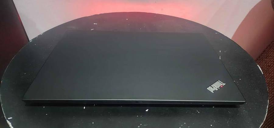 Lenovo Thinkpad T15 gen1 (15.6") Quad core i7 -10th gen, 16gb ddr4 ram, 1tb ssd, intel UHD