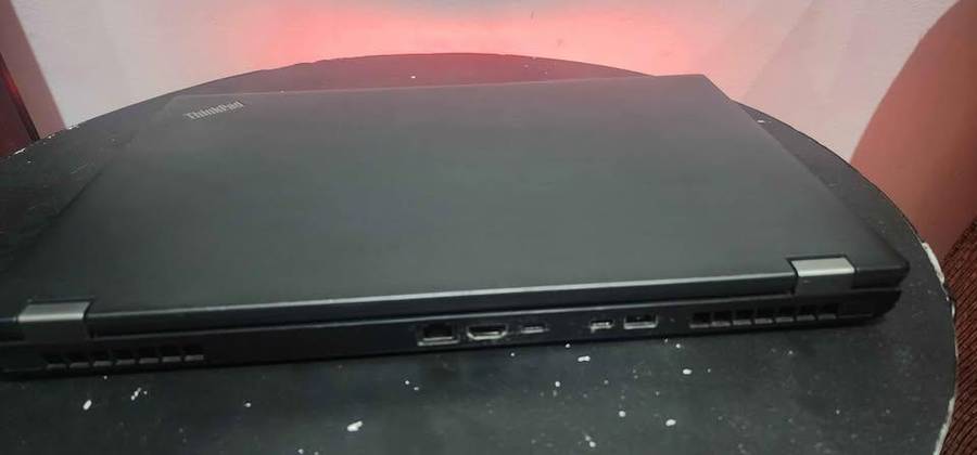 Lenovo Thinkpad P52 (15.6") Hexa core i7-8750H, 16gb ram, 1tb hdd, Quadro P1000 4gb