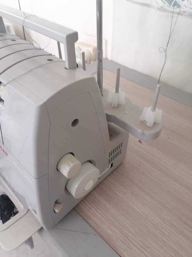 Singer Over-locker Heavy Duty 14HD854