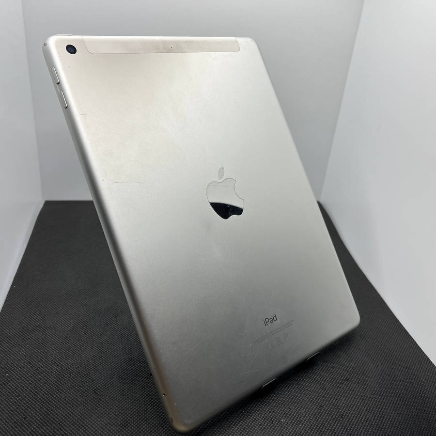 Apple iPad 9.7" 6TH Gen