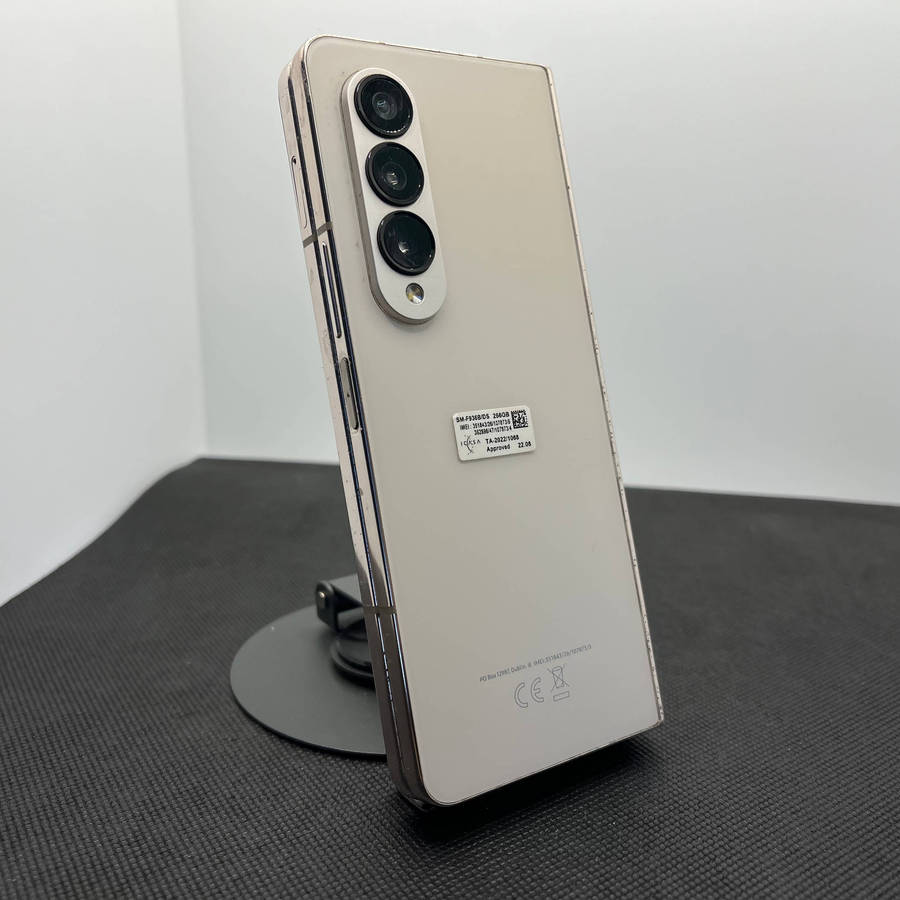 Samsung Galaxy Z Fold 4