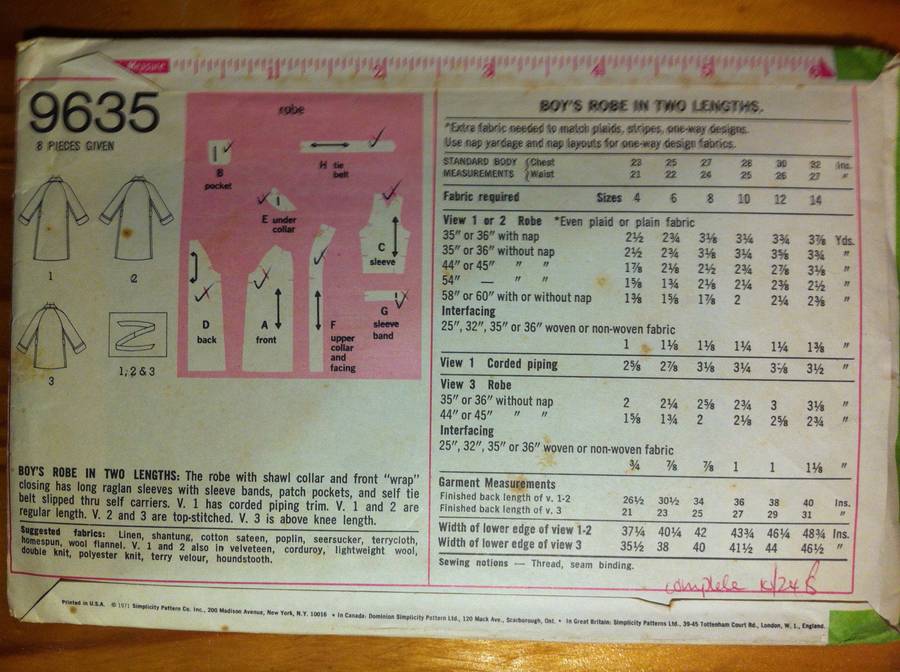 Simplicity 9635 Boys Robe. Size 8 / Chest 67 cm. Complete