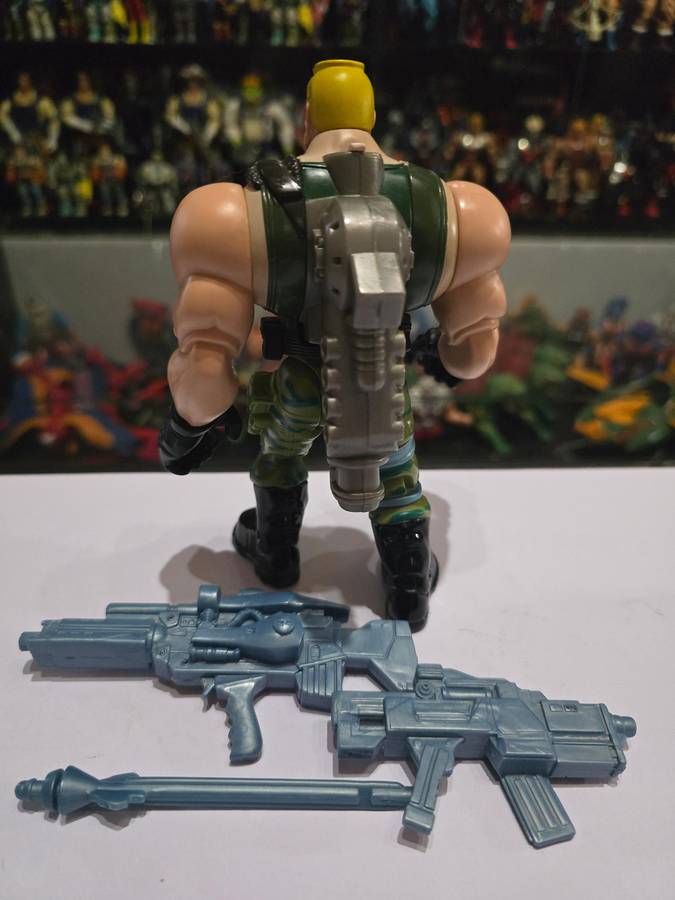 1998 Complete Brick Bazooka Small Soldiers 7` Figure
