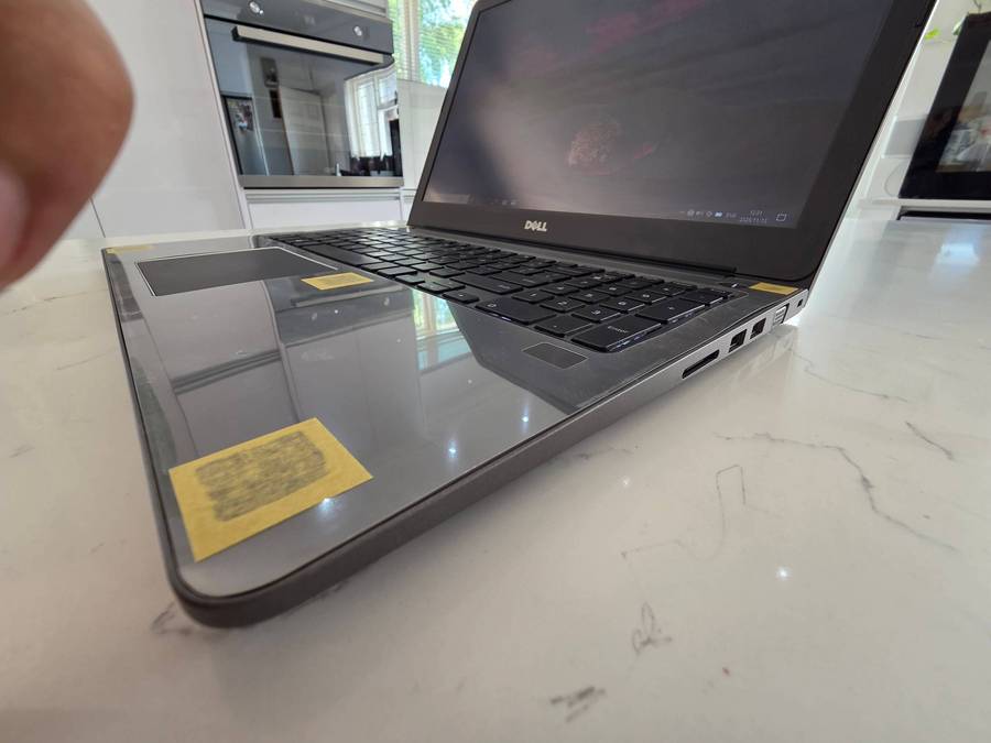 DELL VOSTRO i5 16GB RAM 256GB M.2 SSD 15.6INCH LAPTOP