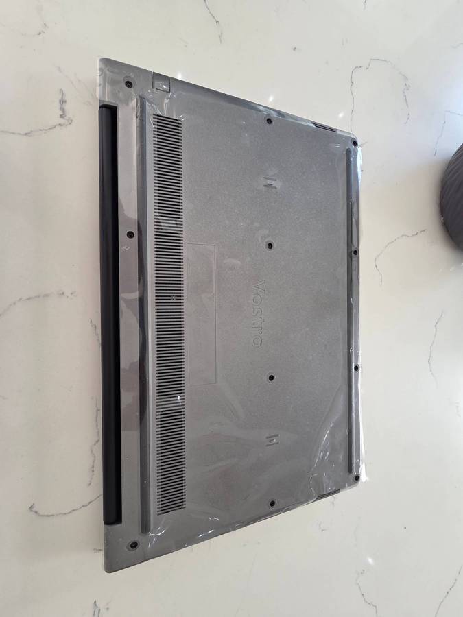 DELL VOSTRO i5 16GB RAM 256GB M.2 SSD 15.6INCH LAPTOP