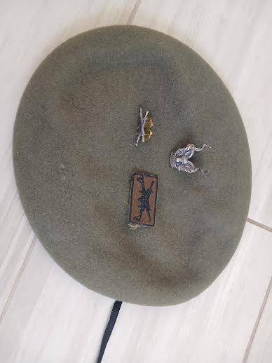 SWATF - SWA MILITARY BERET + 1X AREA FORCE + 2X MARKSMAN BADGES - LOT