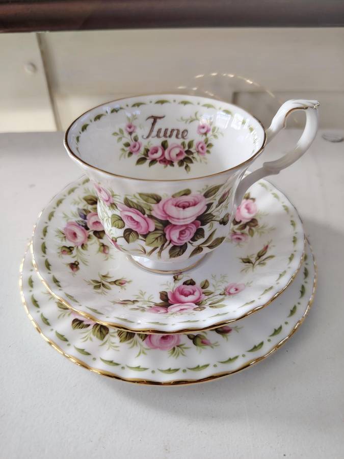 Royal Albert Roses June flower of the month trio