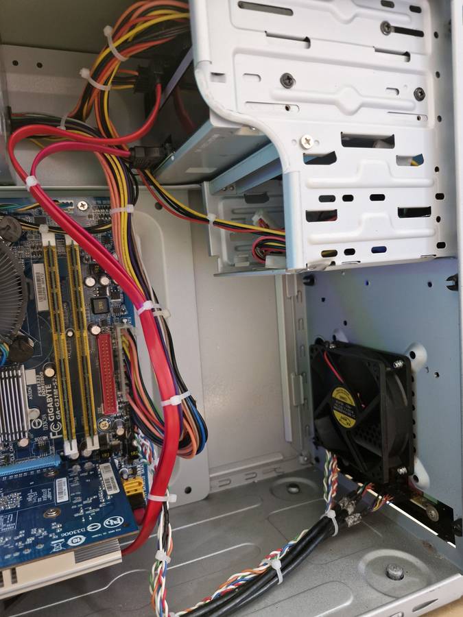 Windows 10 Desktop PC, GT220 1Gb GPU, Core2 Duo E7500 CPU, 4Gb RAM, 128Gb SSD, DVD, Win 10 Pro