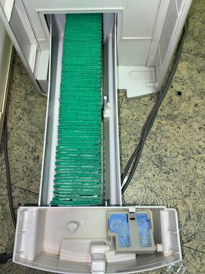 Sharp Air purifier/Humidifier with water tank