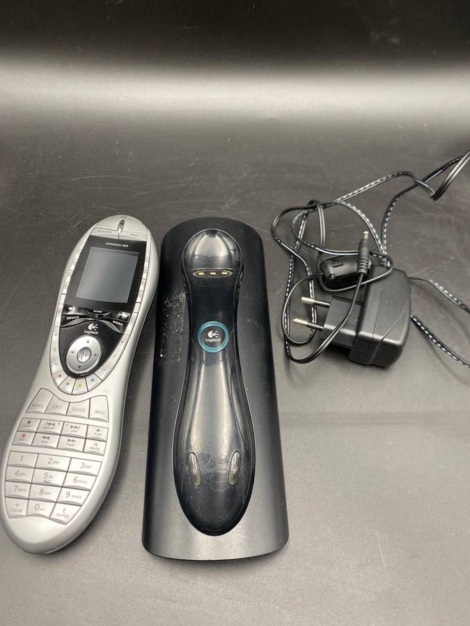 RE-LHR895 Logitech 966193 Harmony Remote 89- NO BATTERY.