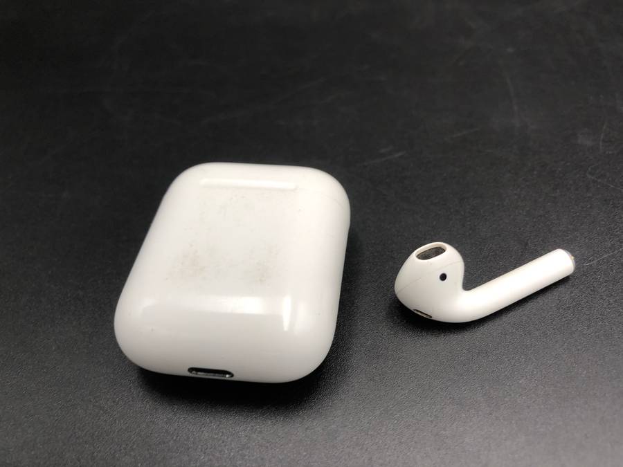 Apple AirPod 1st Generation (Right Side Only)