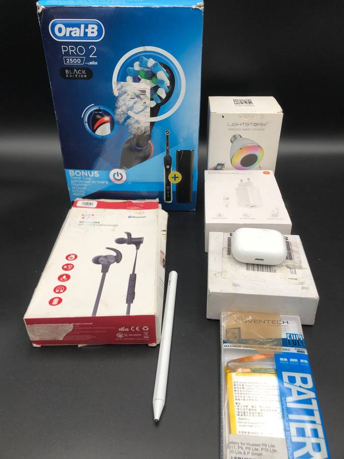 Lots Gadgets for Spares or repair.