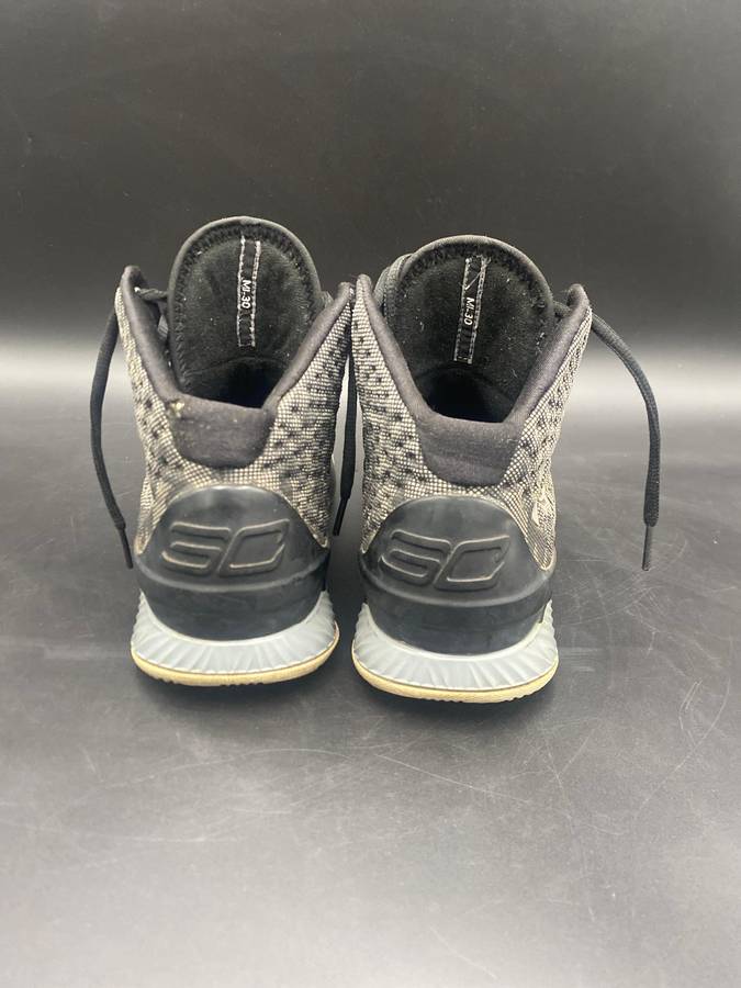 Under Armour Stephen Curry Ml30 Sneakers