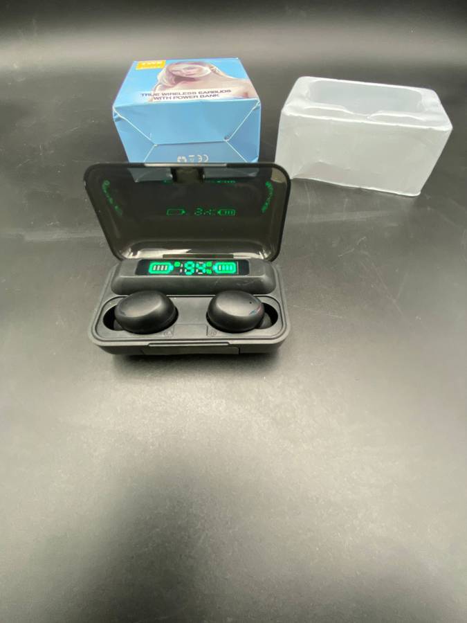 TWS wireless earbuds with power bank | ONLY 1 Side Working