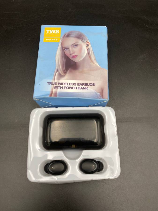 TWS wireless earbuds with power bank | ONLY 1 Side Working