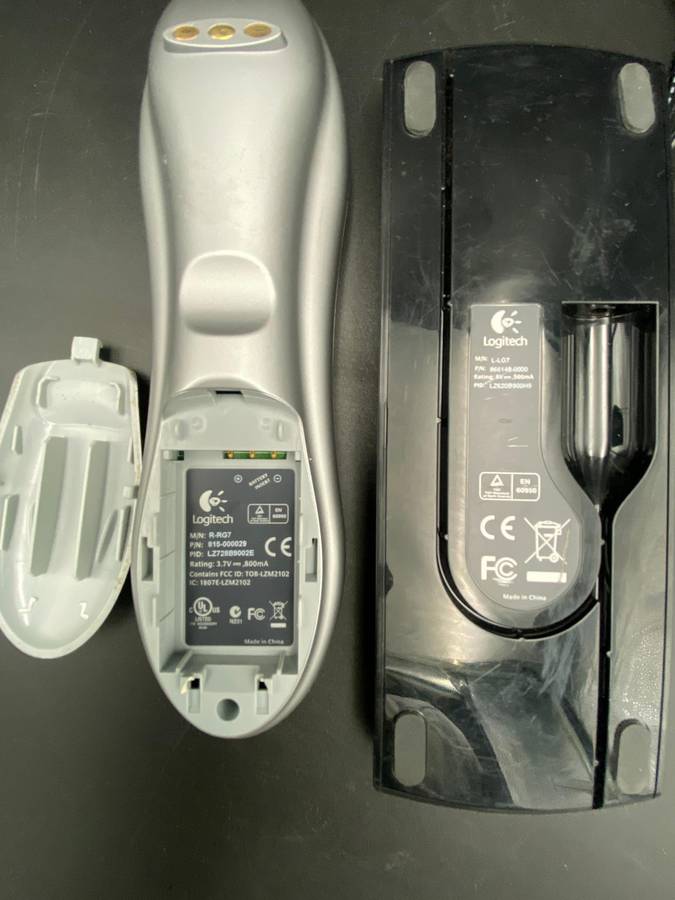 RE-LHR895 Logitech 966193 Harmony Remote 89- NO BATTERY.