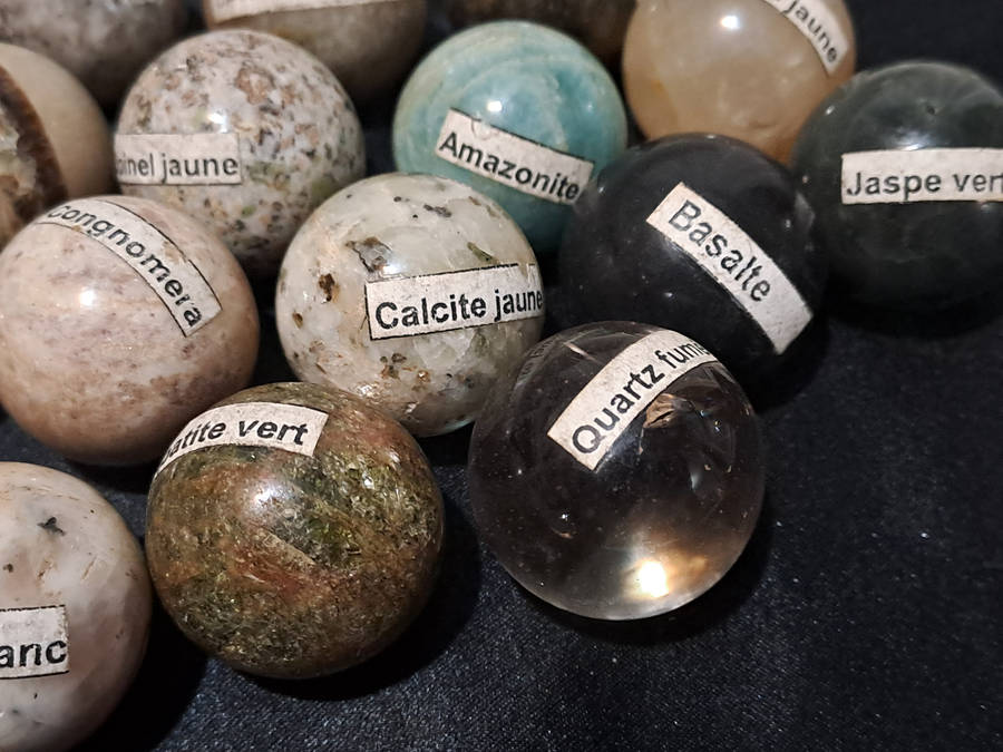 18 different stone and gemstone marbles