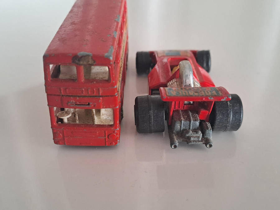 2 x Matchbox collectable cars