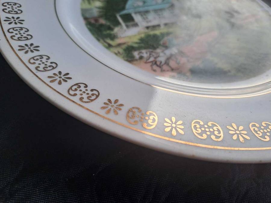 Curry & Ives four seasons decorative plates, Japan