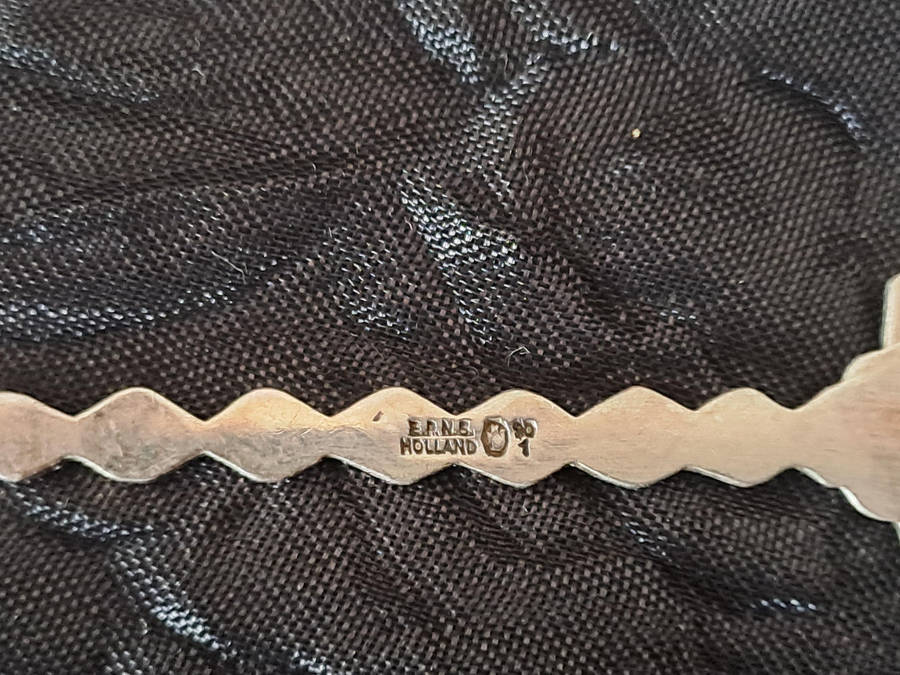 EPNS cake forks and teaspoons, small salt spoon