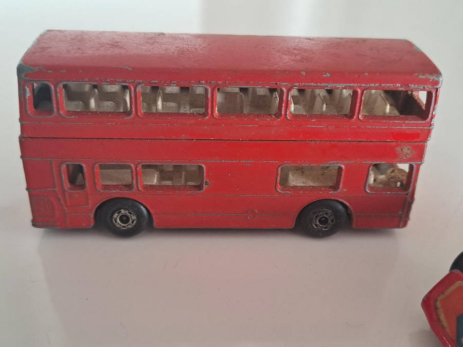 2 x Matchbox collectable cars