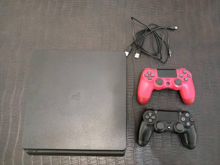 PlayStation 4 Slim (CUH-2209A) - 500GB - REGION LOCKED - READ FOR WORKAROUND
