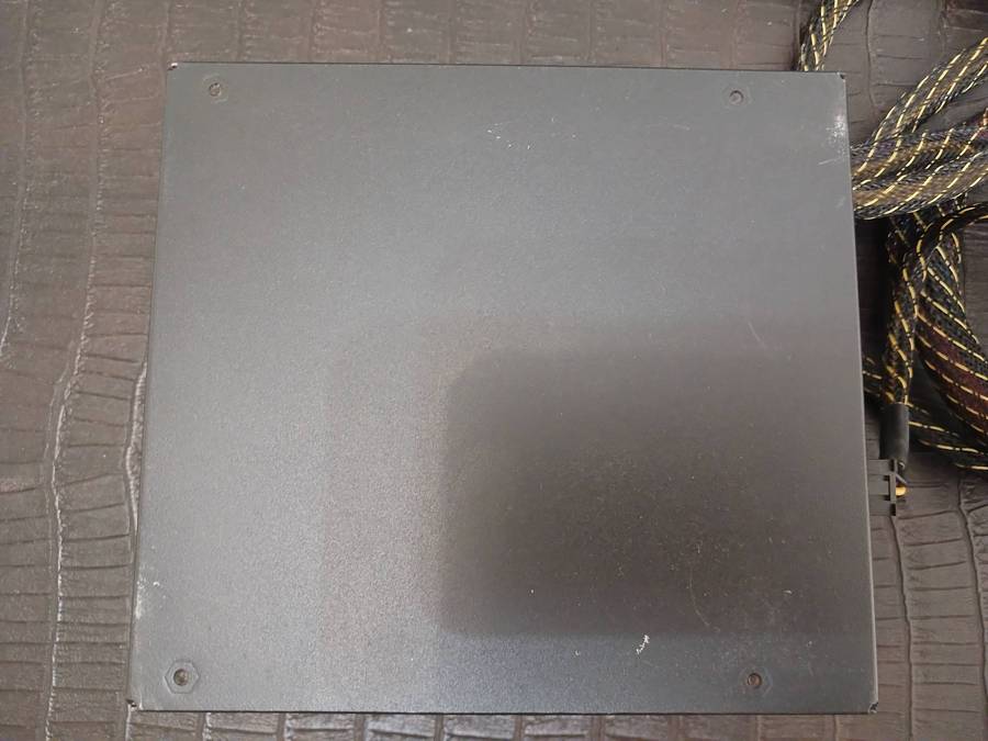 Raidmax 1000W 80+ Gold PSU