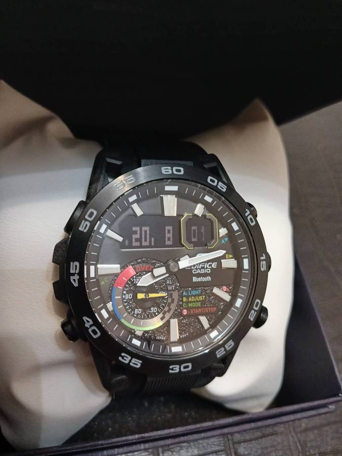 Casio Edifice Racing Multicolour Series ECB-40MP