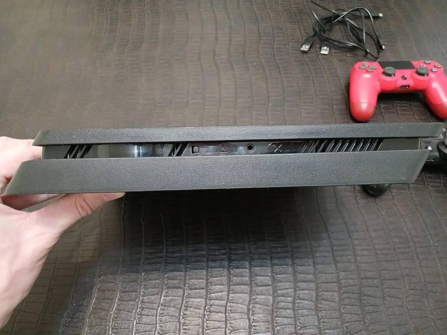 PlayStation 4 Slim (CUH-2209A) - 500GB - REGION LOCKED - READ FOR WORKAROUND