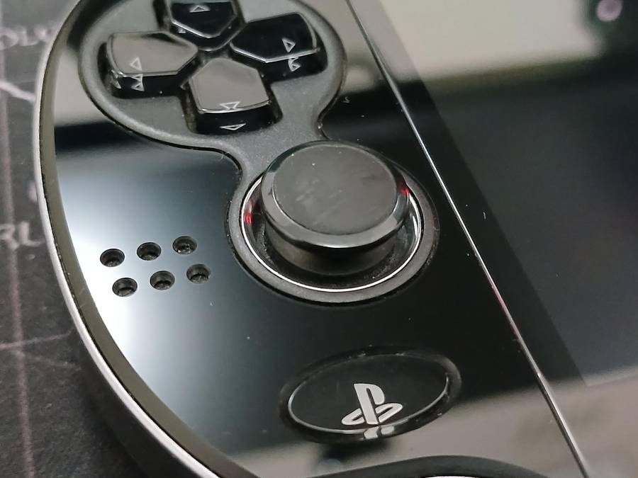 PlayStation VITA OLED (PCH-1104) - Very good condition