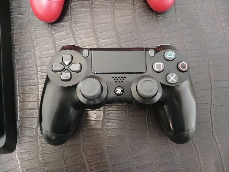 PlayStation 4 Slim (CUH-2209A) - 500GB - REGION LOCKED - READ FOR WORKAROUND