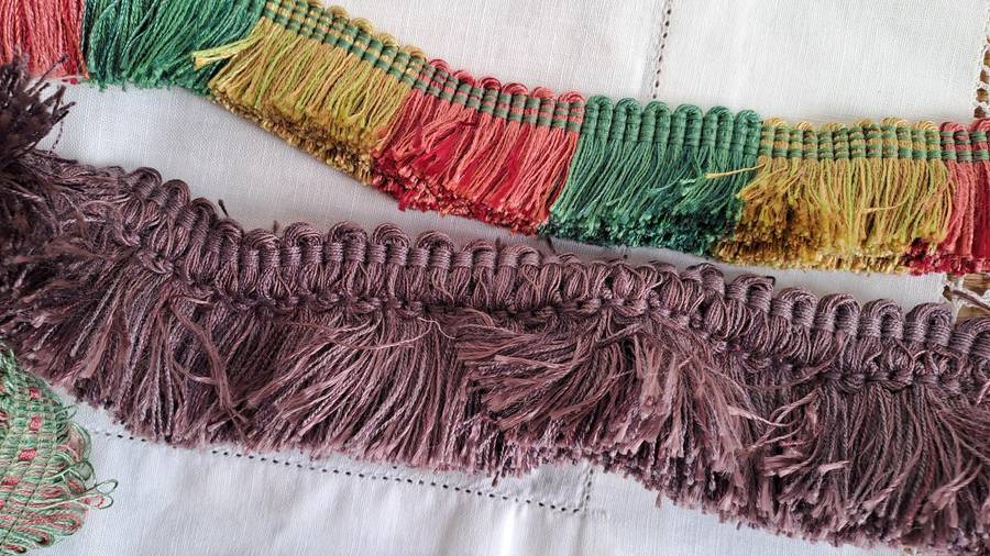 2 pieces of thick cushion fringe off remnants (1metre each)