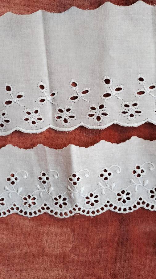 Broderie anglais trim - 2 metres in total (1m of each)