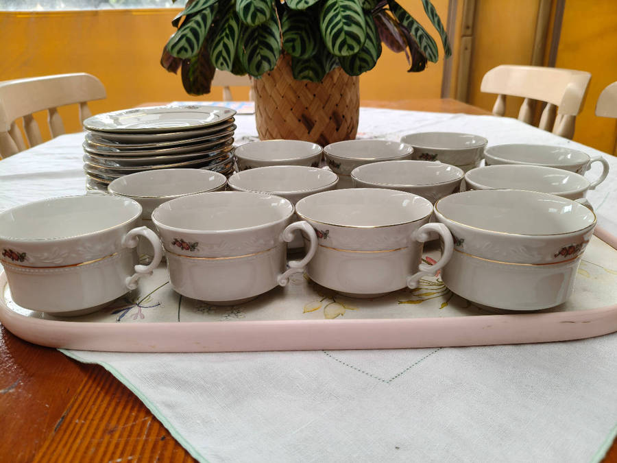 Vintage Huguenot Royale Teacup & Saucer Set (12)  Floral with Gold Trim
