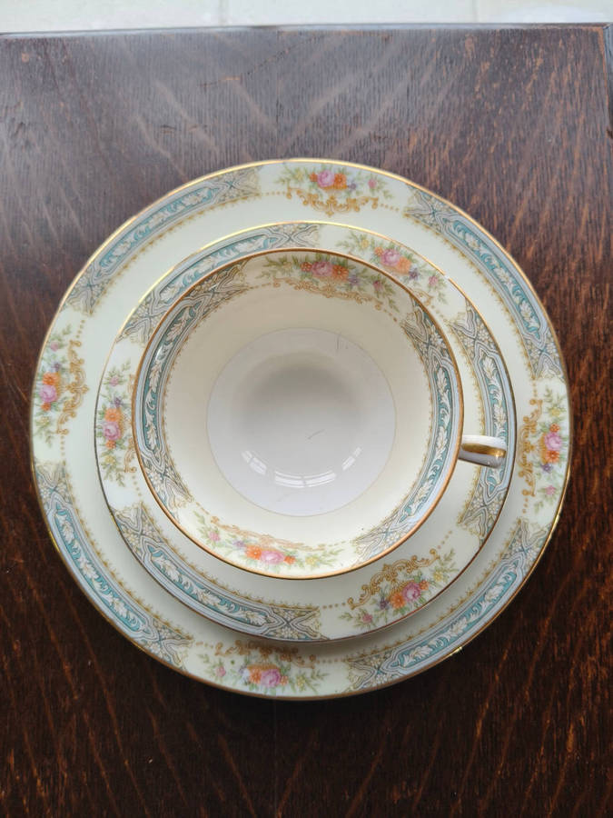 Rare Noritake Occupied Japan Tea & Dinner Set  Place Setting for One (19451952)