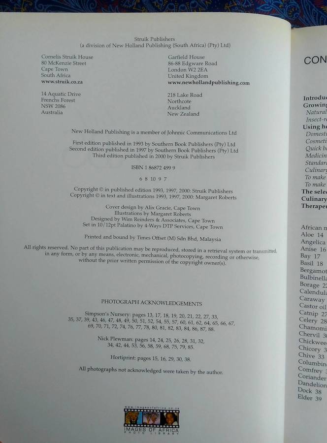 A - Z of Herbs by Margaret Roberts