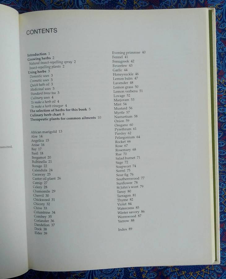 A - Z of Herbs by Margaret Roberts