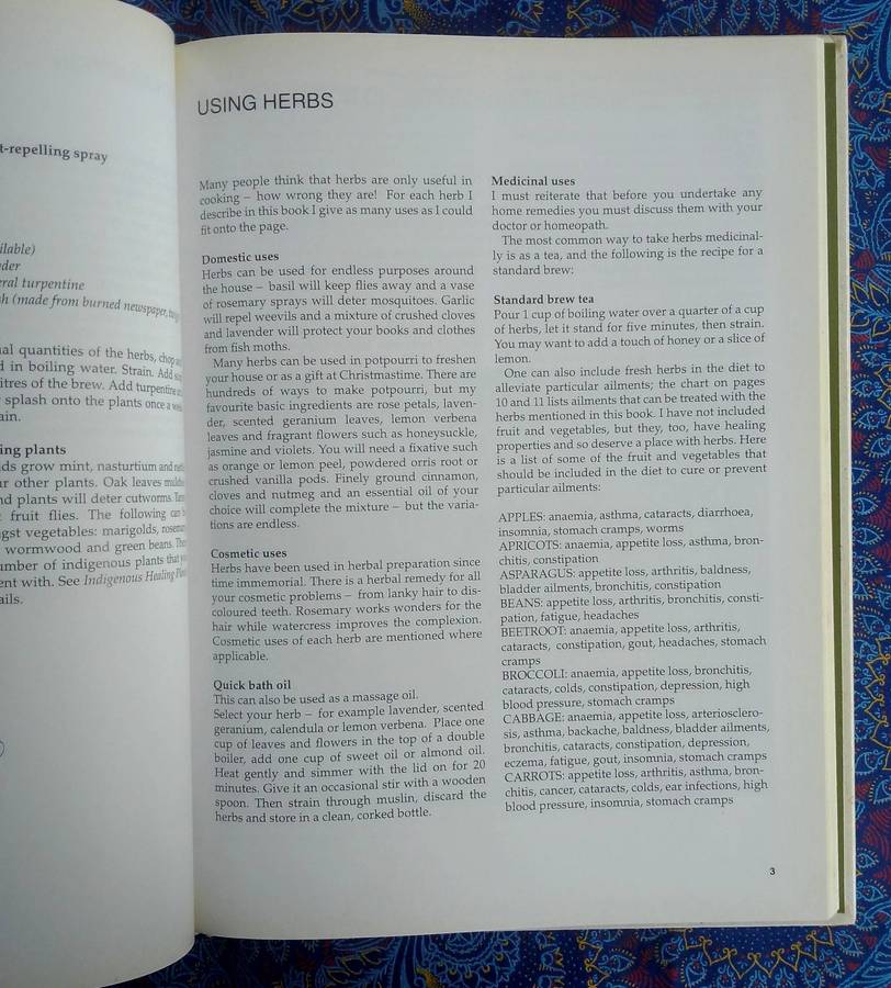 A - Z of Herbs by Margaret Roberts