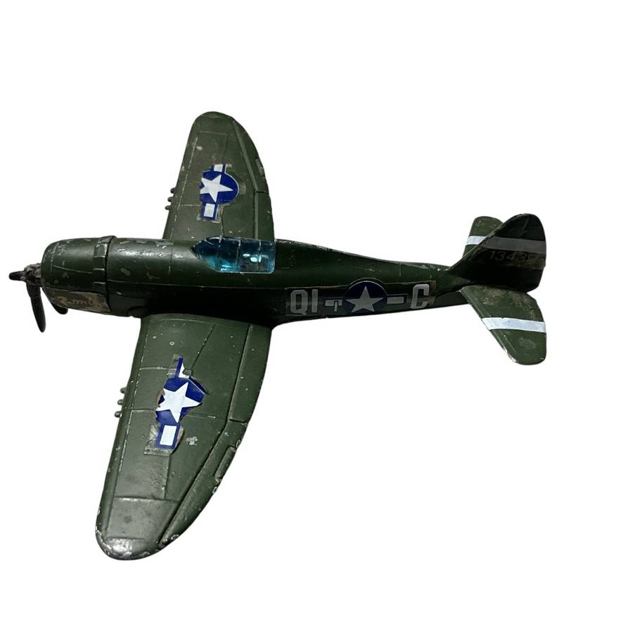 Gorgeous vintage metal toy plane - P-47D Thunderbolt made by Lintoy