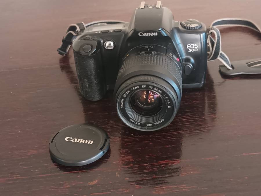 CANON EOS 500