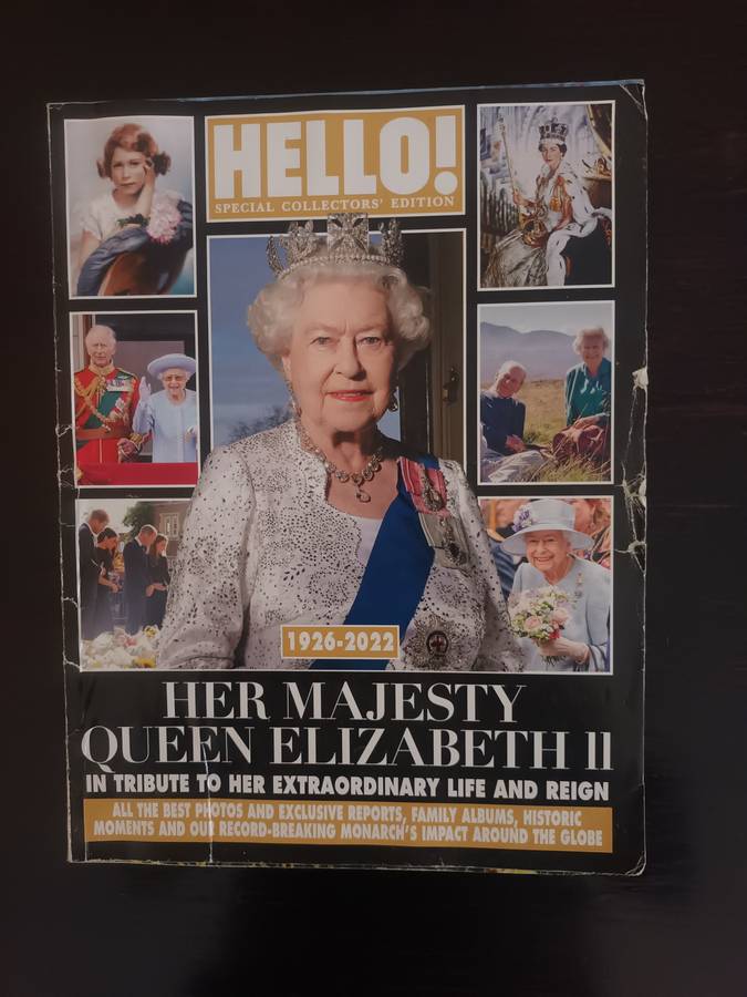 HER MAJESTY QUEEN ELIZABETH II HELLO! MAGAZINE SPECIAL COLLECTOR'S EDITION