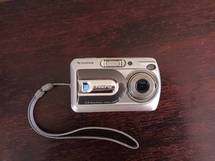 Fujifilm Finepix A330 3.2 Megapixel Digital Camera